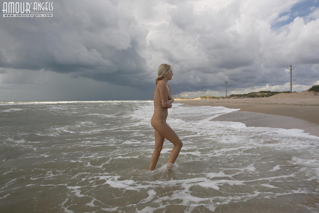 Image innocence fitness art perfect bodies glamour photos directory