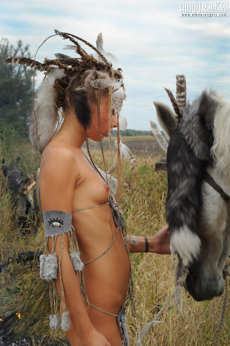 Wild outdoor amour angels erotic beauty