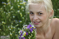 Glamour dreamlike amour angels blonde outside