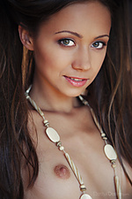 Gorgeous sweetheart jpeg model soft naked