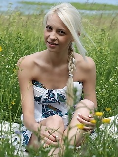 Amour angels modeling nude girls virgins nude modeling art outside