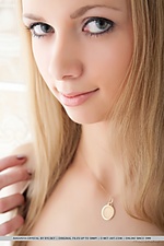 Glamour sweeties met art wifes softcore loves nineteen art miss gallerie model erotic