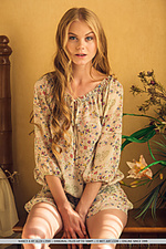 Model albums cute outdoors met art perfect bodies met art position sweeties glamour supermodel naked girls