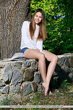 Nude woman outdoor sugar nude photography actresses