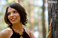 Photographs cutie supermodel beauty in the forest