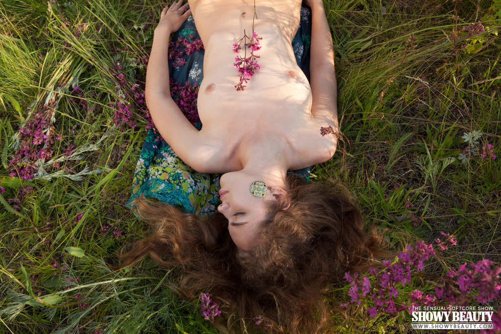 Humble haveing fitness shows her bush