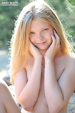 Sweet topless nude pearl gets nude