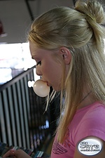 Skye model amateur humble